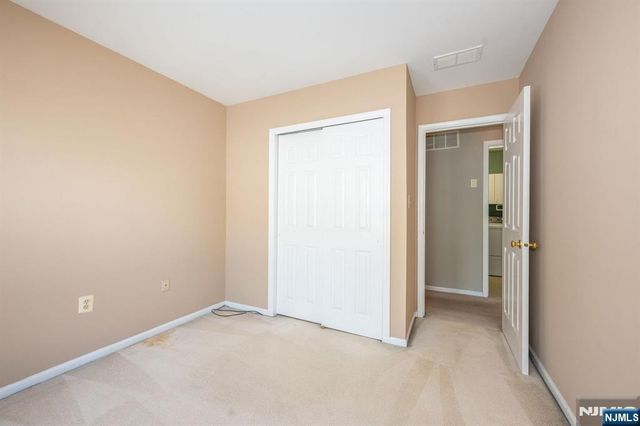 43 Morning Watch Road, Wayne, NJ 07470