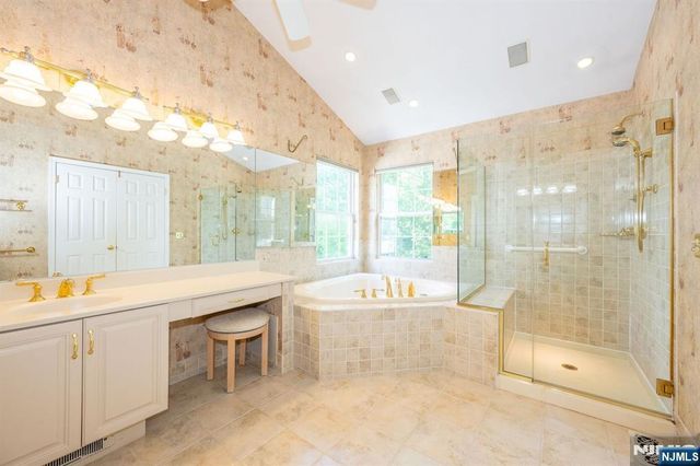 43 Morning Watch Road, Wayne, NJ 07470