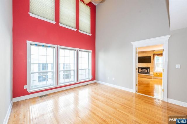 43 Morning Watch Road, Wayne, NJ 07470
