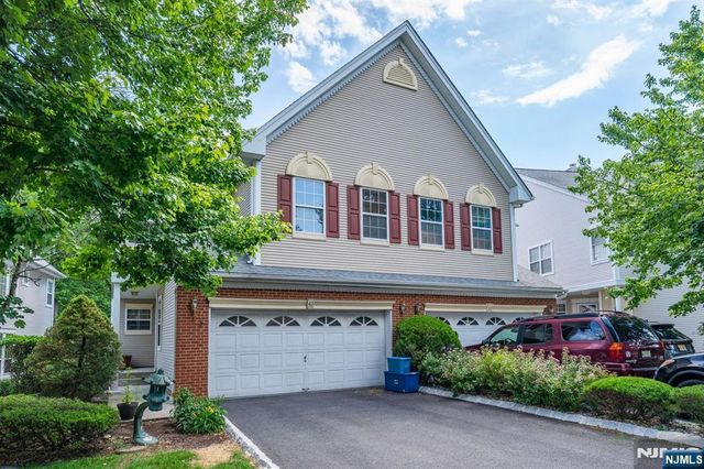 43 Morning Watch Road, Wayne, NJ 07470