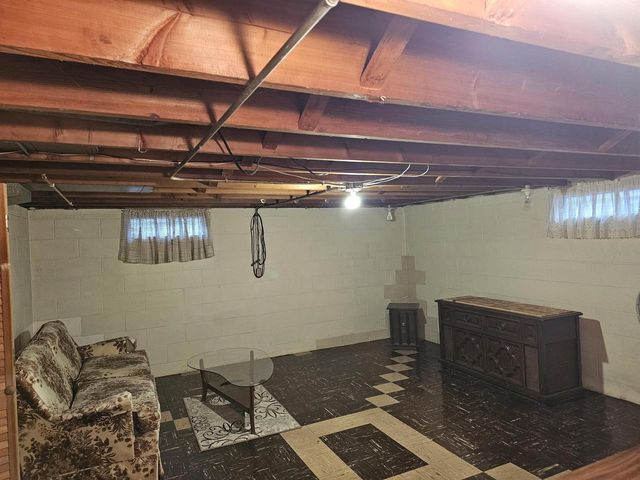 1219 S 21st STREET, Manitowoc, WI 54220