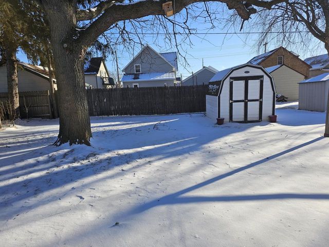 1219 S 21st STREET, Manitowoc, WI 54220