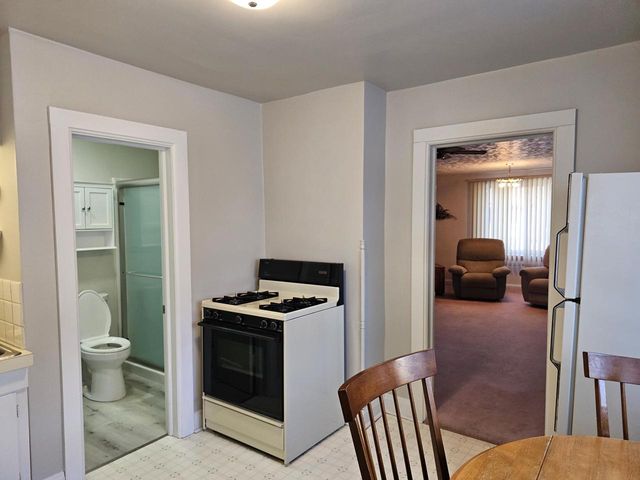 1219 S 21st STREET, Manitowoc, WI 54220