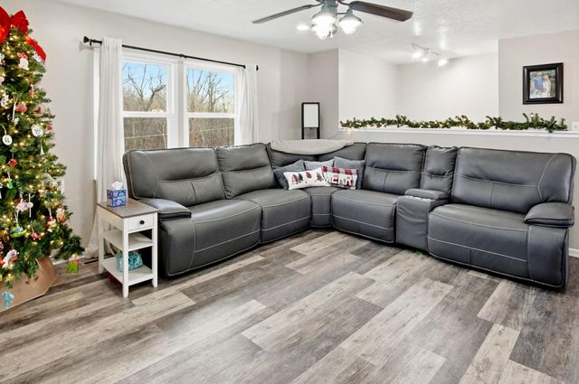 170 Treehouse Lane, Zanesville, OH 43701