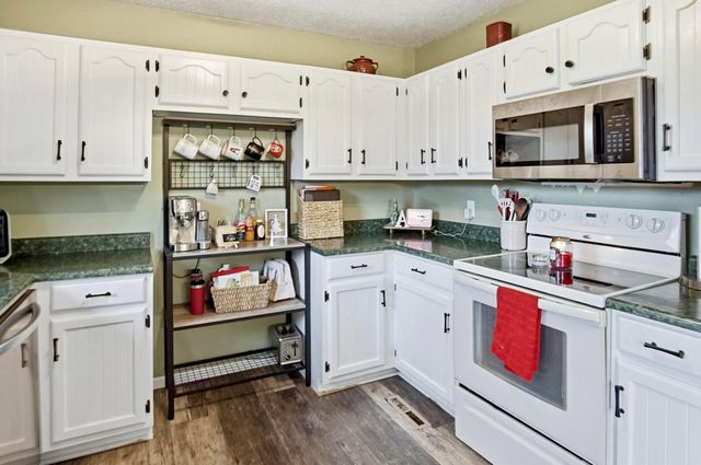 170 Treehouse Lane, Zanesville, OH 43701