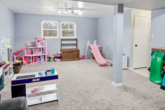 170 Treehouse Lane, Zanesville, OH 43701