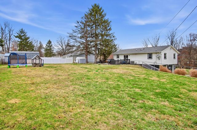 170 Treehouse Lane, Zanesville, OH 43701