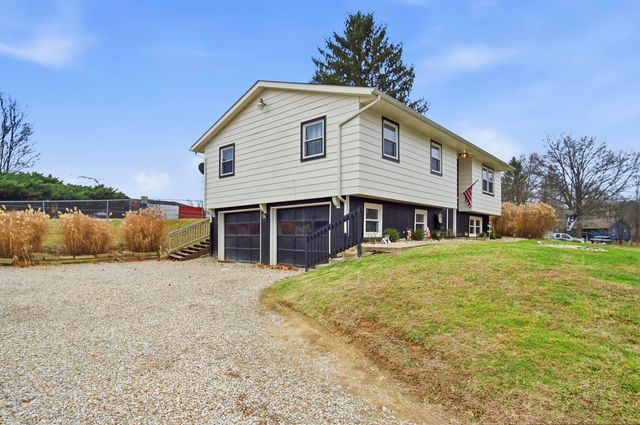 170 Treehouse Lane, Zanesville, OH 43701