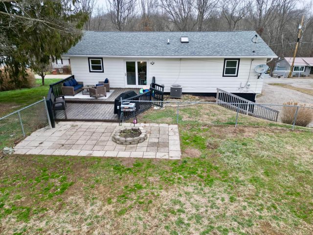170 Treehouse Lane, Zanesville, OH 43701