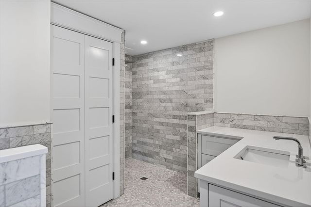 607 Commercial Street Unit 1, Provincetown, MA 02657