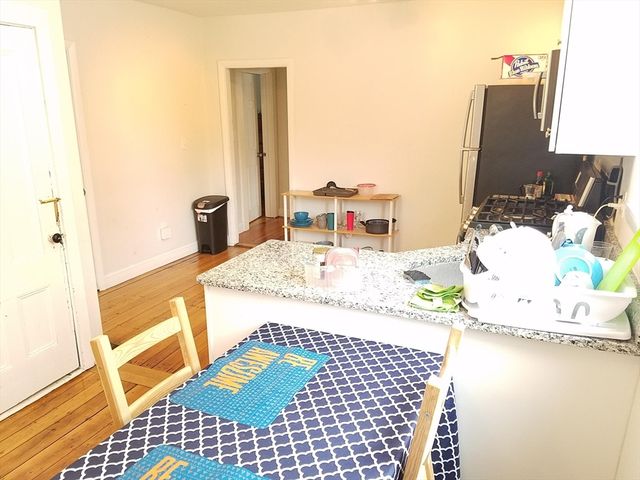 100 Flint 1, Somerville, MA 02145