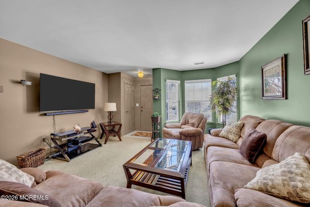 21 Hendricks Court, Sayreville, NJ 08872