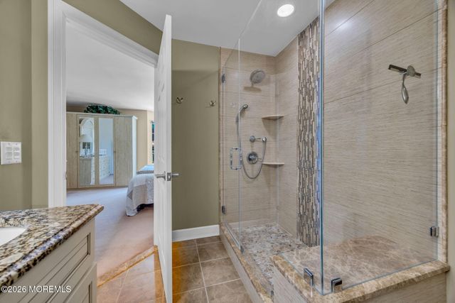 21 Hendricks Court, Sayreville, NJ 08872