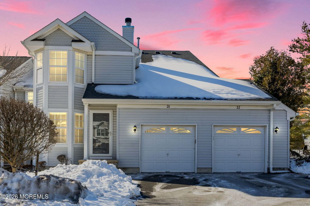 21 Hendricks Court, Sayreville, NJ 08872