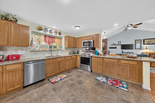 2401 Slaton Drive, Grand Prairie, TX 75052