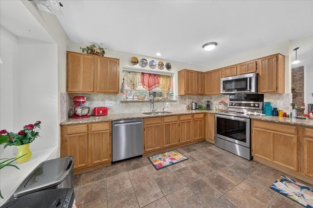 2401 Slaton Drive, Grand Prairie, TX 75052