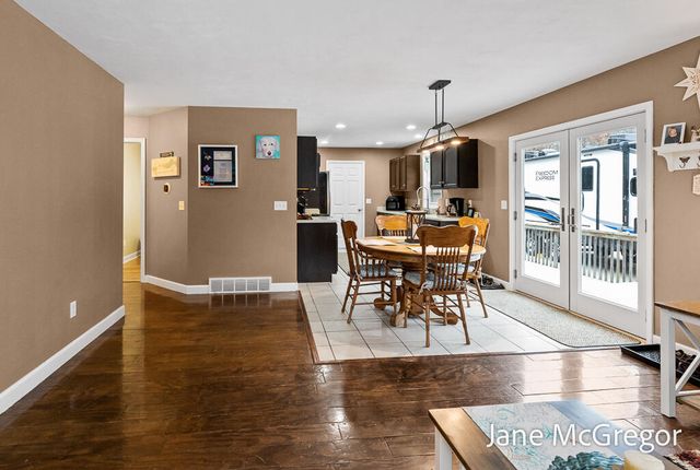 696 W Madison Road, Twin Lake, MI 49457