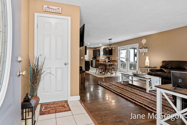 696 W Madison Road, Twin Lake, MI 49457