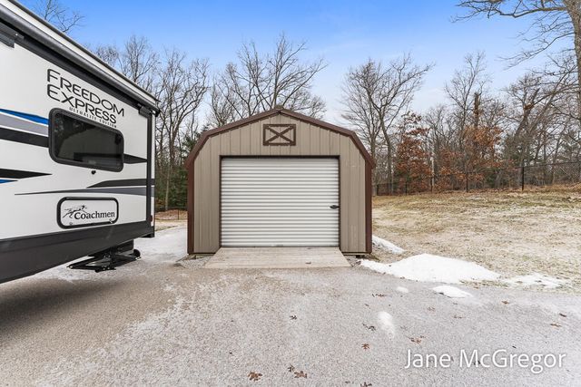 696 W Madison Road, Twin Lake, MI 49457