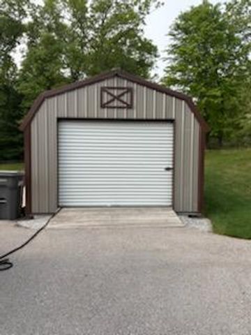 696 W Madison Road, Twin Lake, MI 49457