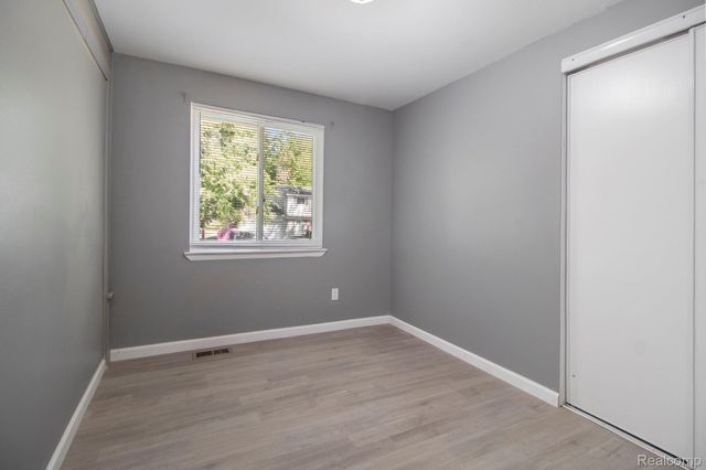 8650 Cedar Court, Ypsilanti, MI 48198