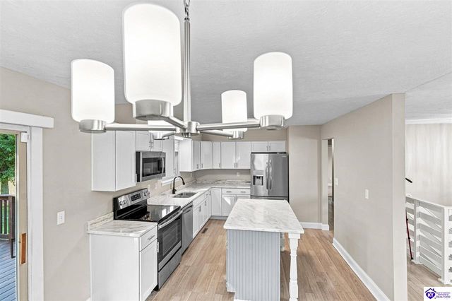 1772 Holly Court, Radcliff, KY 40160