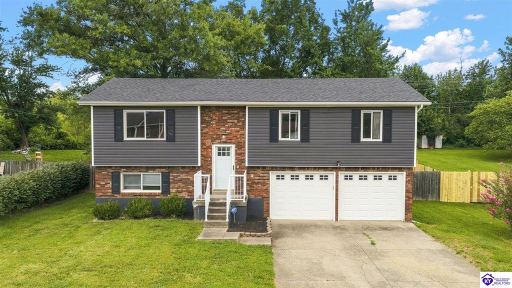 1772 Holly Court, Radcliff, KY 40160