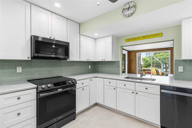 720 IXORA AVENUE, Ellenton, FL 34222