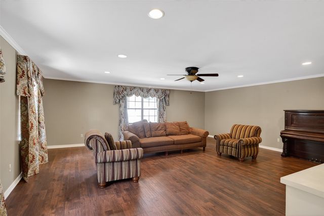 8726 E Wilderness Way, Shreveport, LA 71106