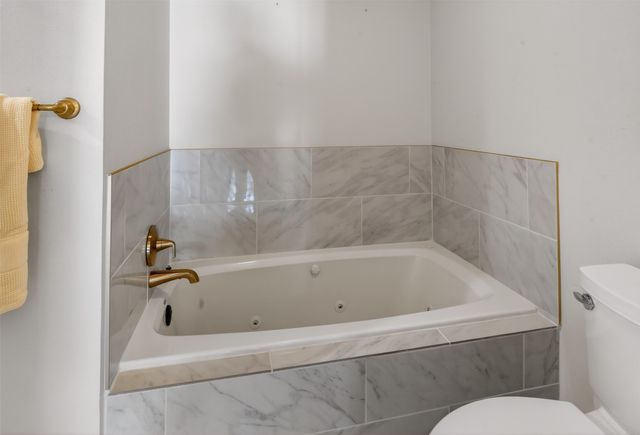 8726 E Wilderness Way, Shreveport, LA 71106