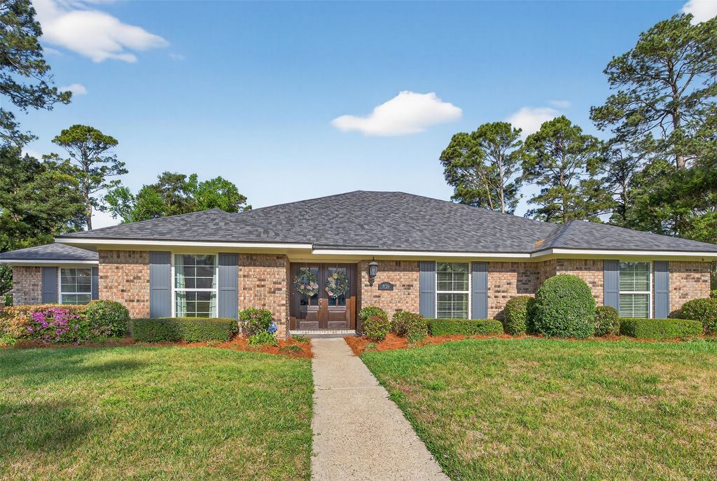 8726 E Wilderness Way, Shreveport, LA 71106