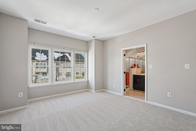 22982 FOX FIRE TER, Brambleton, VA 20148