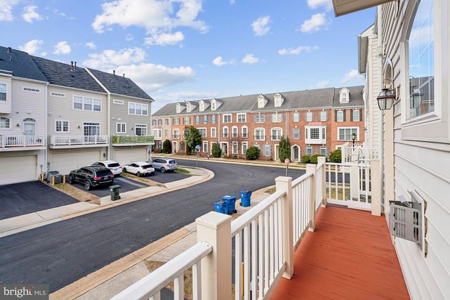 22982 FOX FIRE TER, Brambleton, VA 20148