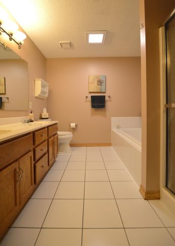 7285 Brittany Lane, Inver Grove Heights, MN 55076