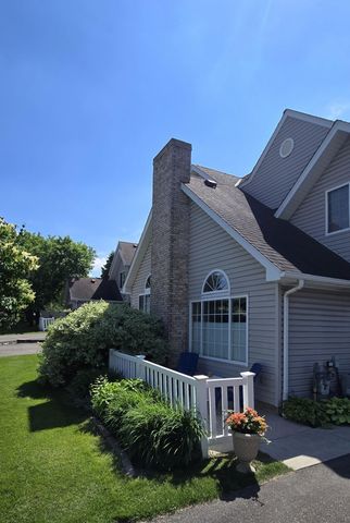 7285 Brittany Lane, Inver Grove Heights, MN 55076