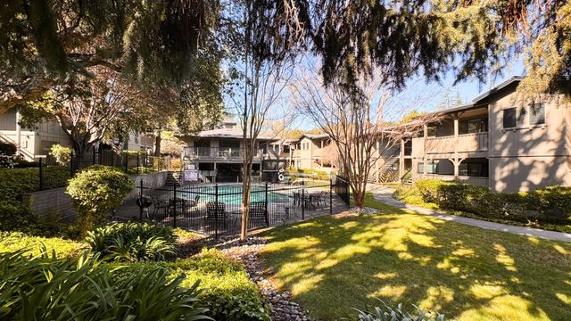 14664 Big Basin Way C, Saratoga, CA 95070