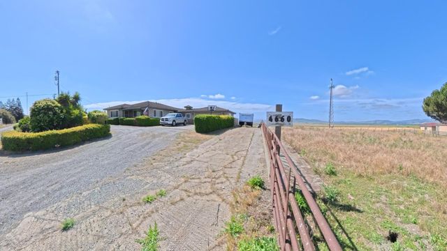 4790 Pacheco Pass Highway, Gilroy, CA 95020