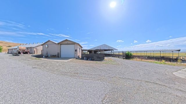 4790 Pacheco Pass Highway, Gilroy, CA 95020