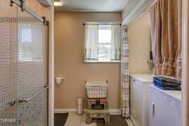 243 Cherry Hill Road, Jonesborough, TN 37659