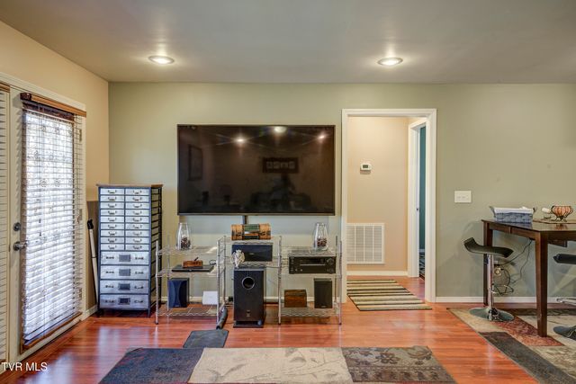 243 Cherry Hill Road, Jonesborough, TN 37659