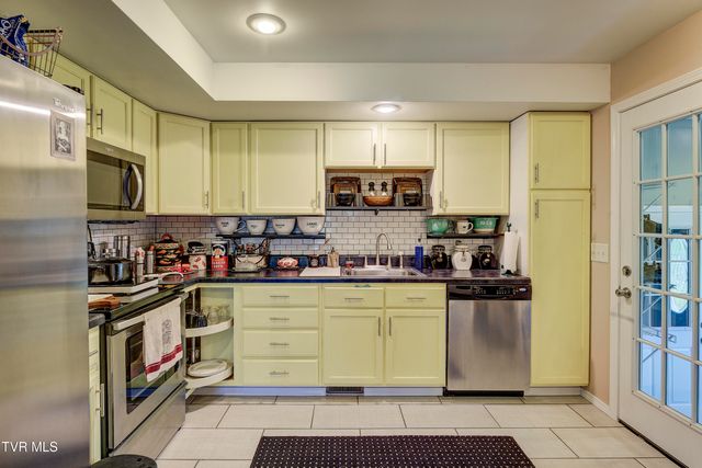 243 Cherry Hill Road, Jonesborough, TN 37659