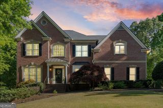 915 River Mist Drive, Suwanee, GA 30024