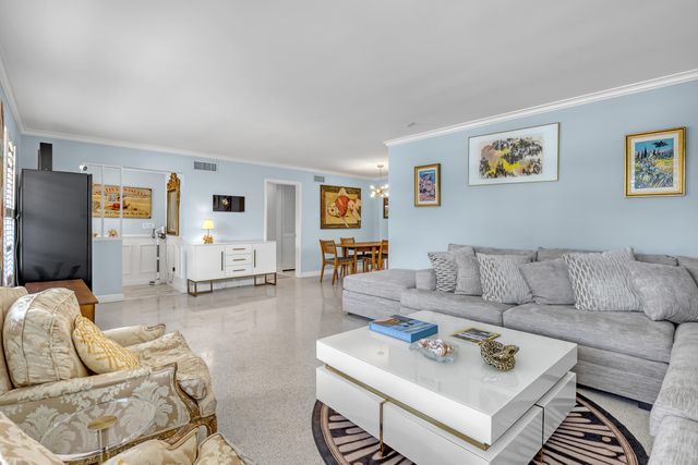 306 CASCADE Lane, Palm Beach Shores, FL 33404