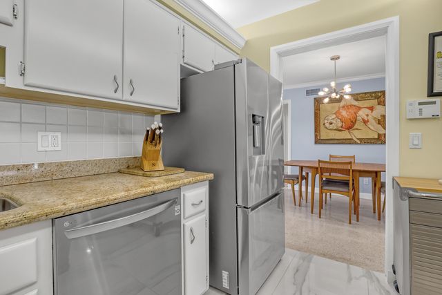 306 CASCADE Lane, Palm Beach Shores, FL 33404