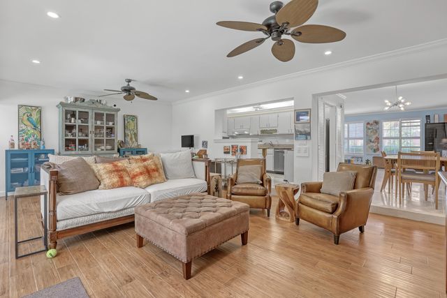 306 CASCADE Lane, Palm Beach Shores, FL 33404