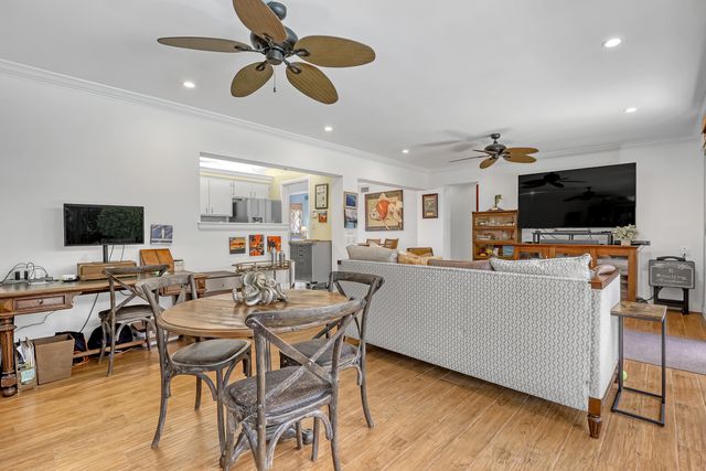 306 CASCADE Lane, Palm Beach Shores, FL 33404