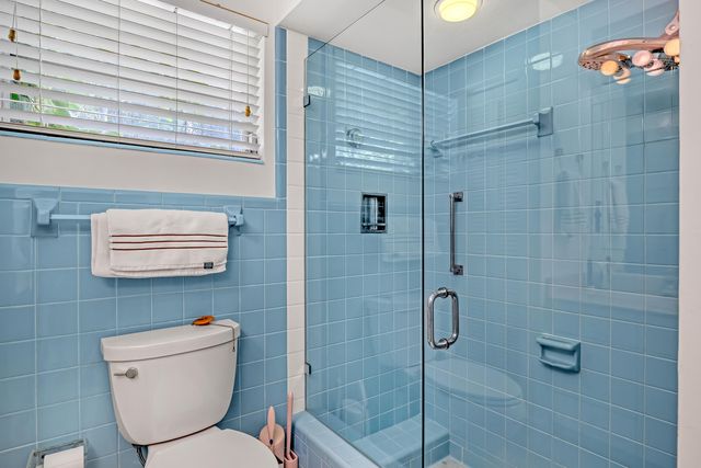 306 CASCADE Lane, Palm Beach Shores, FL 33404
