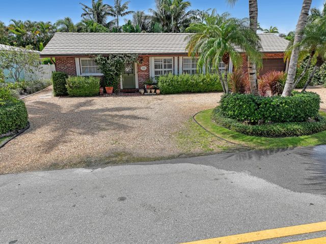 306 CASCADE Lane, Palm Beach Shores, FL 33404