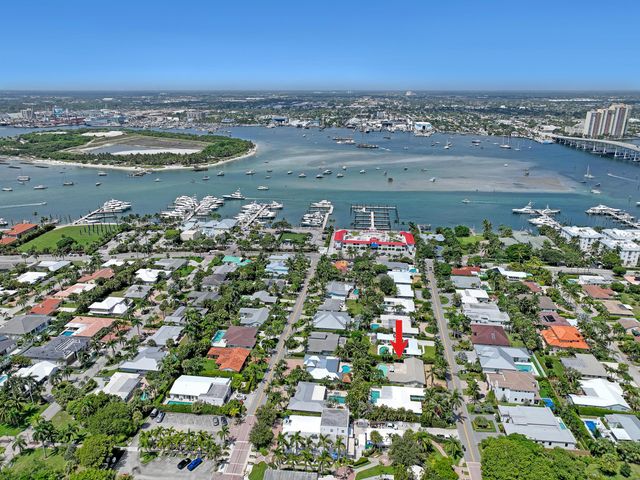 306 CASCADE Lane, Palm Beach Shores, FL 33404