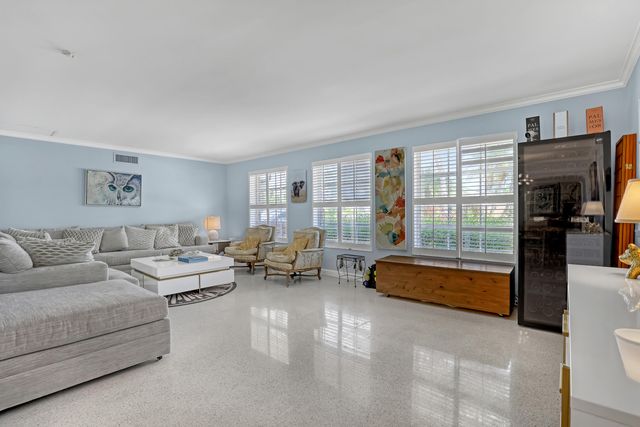 306 CASCADE Lane, Palm Beach Shores, FL 33404